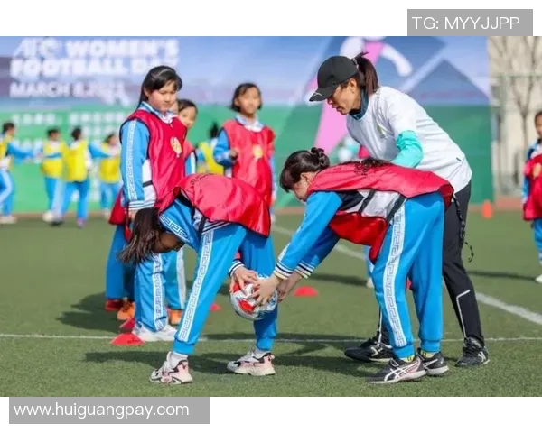 畅享阳光与激情足球游戏户外活动带你体验不一样的乐趣与友谊